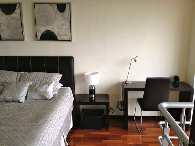 VENDO Apartamento amueblado cercano Zona 15