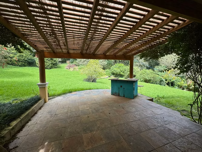 Casa con amplio terreno en renta, Carretera al Salvador. Linda propiedad con amplio terreno