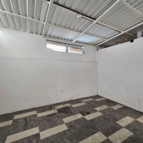 Casa en Venta Zona 11 Carabanchel Ideal para Inversión - Imagen 11