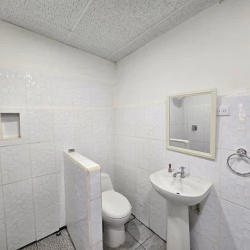 Casa en Venta Zona 11 Carabanchel Ideal para Inversión - Imagen 6