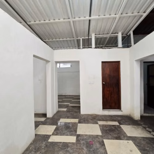 Casa en Venta Zona 11 Carabanchel Ideal para Inversión - Imagen 13