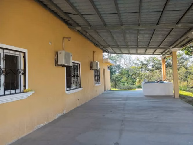 Casa de Un Nivel en Venta en Morales Izabal