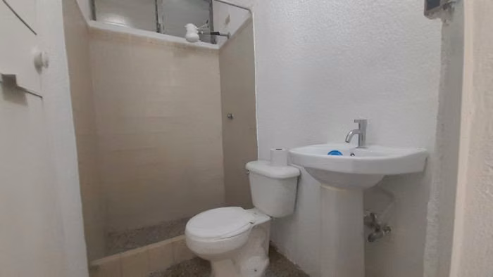 Casa en Venta Planos de Llano Largo Zona 18 Guatemala - Imagen 16