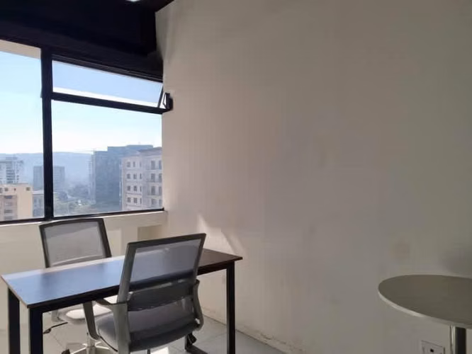 Renta de Oficina en Reforma Montufar Zona 10