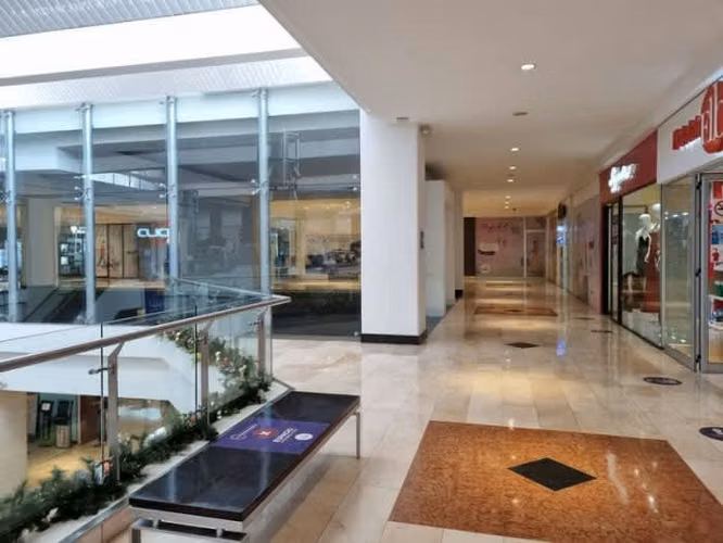 Local en Venta en Zona 10 La Pradera