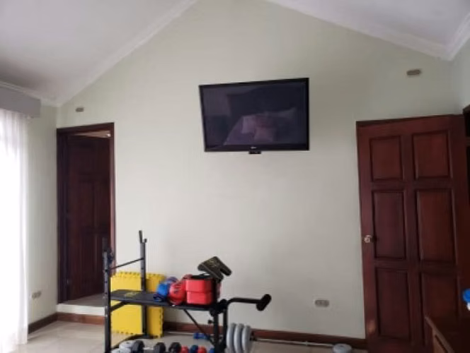 CASA EN VENTA EN CARRETERA A EL SALVADOR