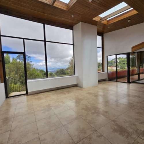 Casa en Venta en Montebello, Carretera a El Salvador - Imagen 4