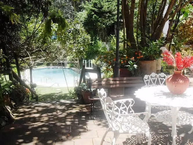 HERMOSA CASA EN EL ENCINAL ZONA 7  MIXCO