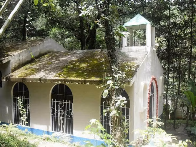 HERMOSA CASA EN EL ENCINAL ZONA 7  MIXCO
