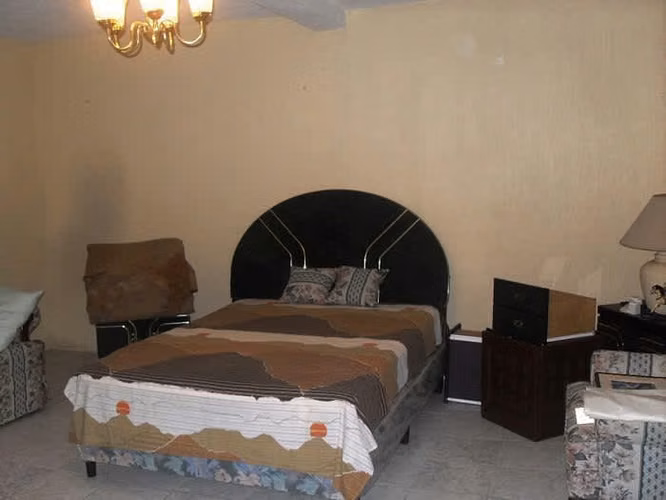 HERMOSA CASA EN EL ENCINAL ZONA 7  MIXCO