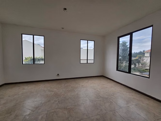 VENTA DE CASA EN CONDOMINIO LAZOS DE FRAIJANES | Km.20 CAES - Imagen 5