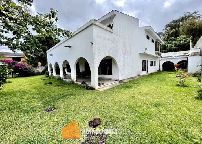 Venta de casa en Lomas de San Rafael | Km.8.5 CAES