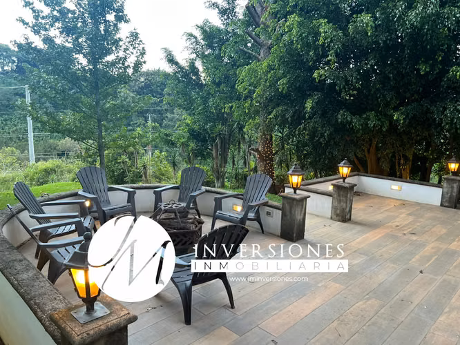 Casa con Terreno en Venta San Cristóbal