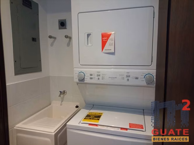 Vendo Apartamento en Zona 10 - Imagen 8