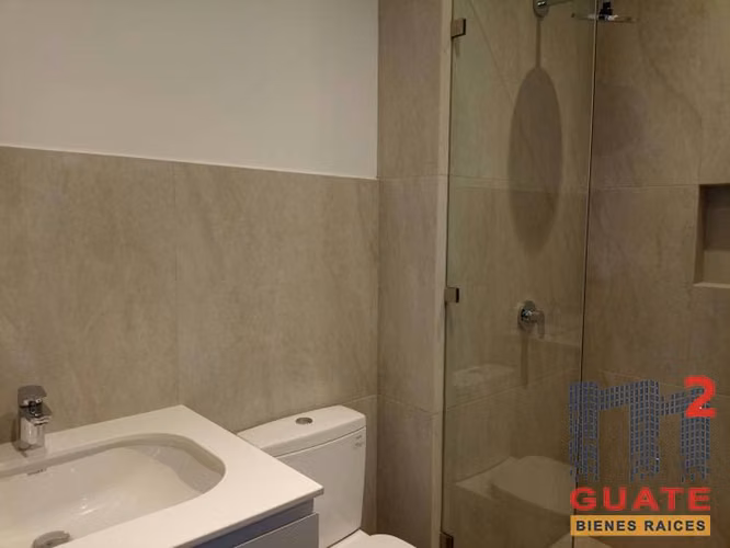 Vendo Apartamento en Zona 10 - Imagen 10