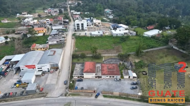 Alquilo Terreno en Coban