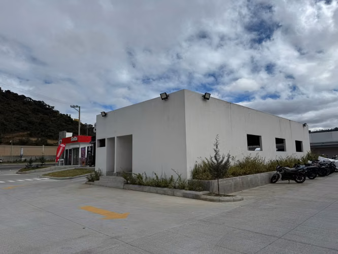 Local comercial con autoservicio en renta en excelente punto en plaza Chimaltenango