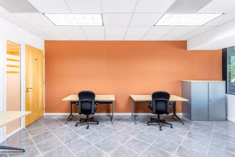 Espacio de oficina en renta para 3 personas en GUATEMALA, Guatemala City - Europlaza - Imagen 2