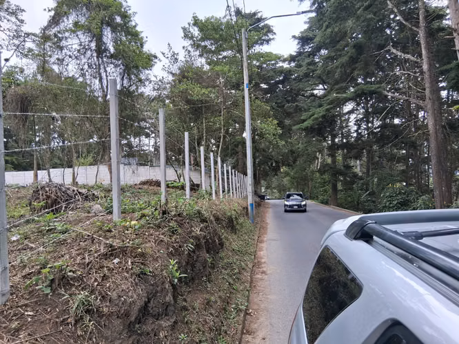 Terreno Plano, Muy bien ubicado, sobre carretera asfaltada