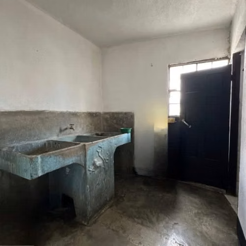 Casa en Venta para uso comercial San Lucas Sacatépequez - Imagen 12
