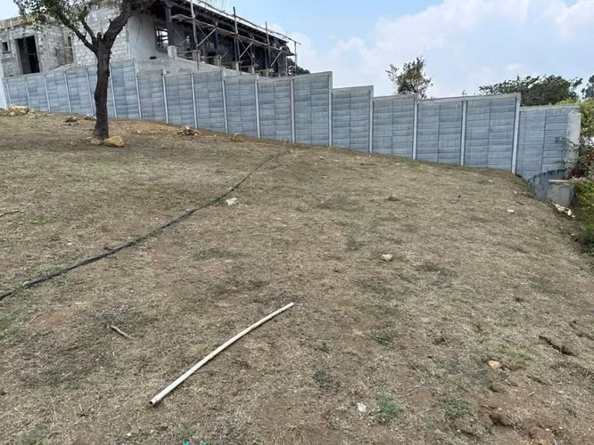 Precioso Terreno en Excelente condominio Ciudad Vieja - Imagen 4