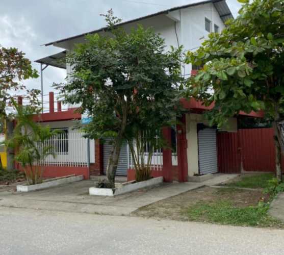 Propiedad ideal para hotel o habitaciones de alquiler | Sayaxché, Petén