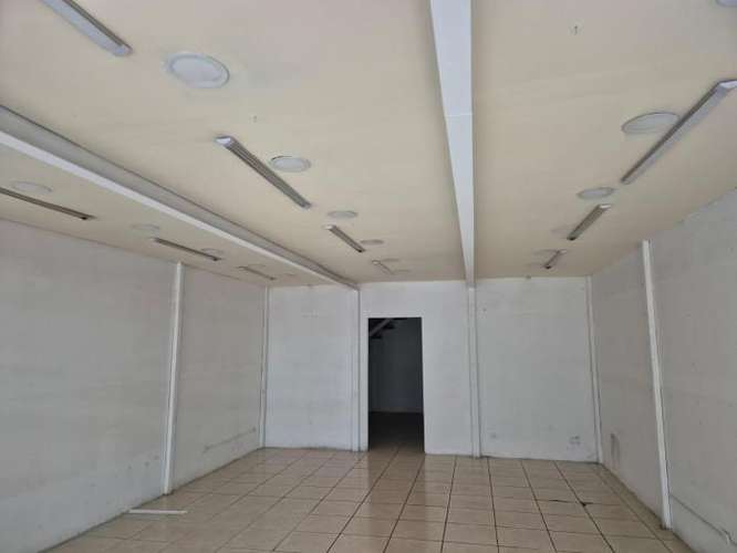 LOCAL COMERCIAL EN RENTA - Imagen 2