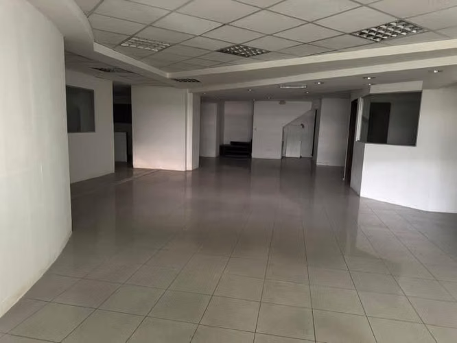 Local Comercial en Renta en Calzada Roosevelt zona 7