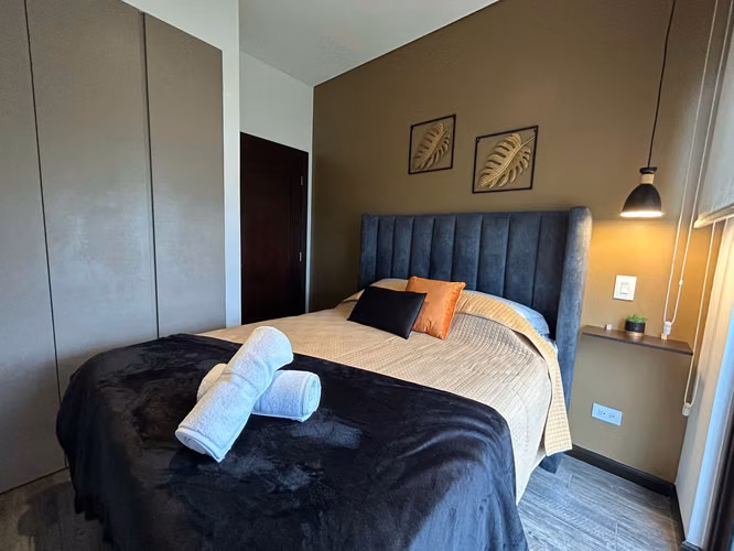 Renta de moderno apartamento amueblado en Lirios de Cayalá - Imagen 5