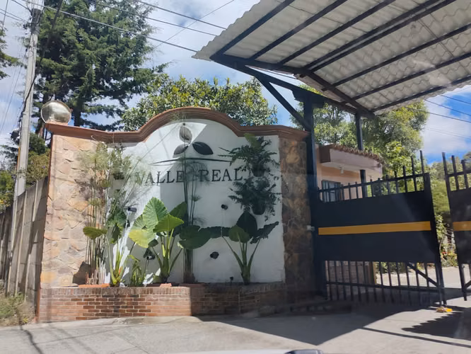 Terreno en Venta en Res. Valle Real Santiago Sac.