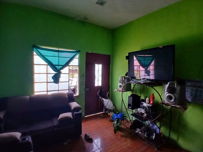 Vendo casa Grande en zona 21 colonia Loma Blanca - Imagen 2