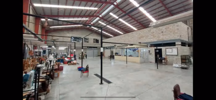 Vendo Bodega Grande en San Cristobal Mixco