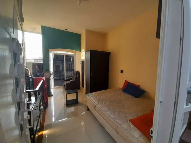Casa Grande en venta adentro de garita en Prados de V.H