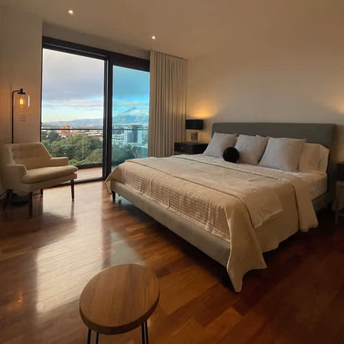 Rento Apartamento de lujo en zona 14 Edificio Lucca.
