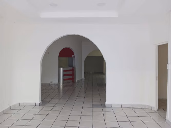 Local Comercial en zona 9