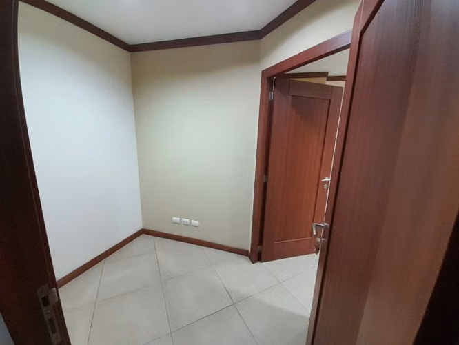 Oficinas en Renta Sobre 8va avenida, en zona 1, Ciudad - Imagen 5