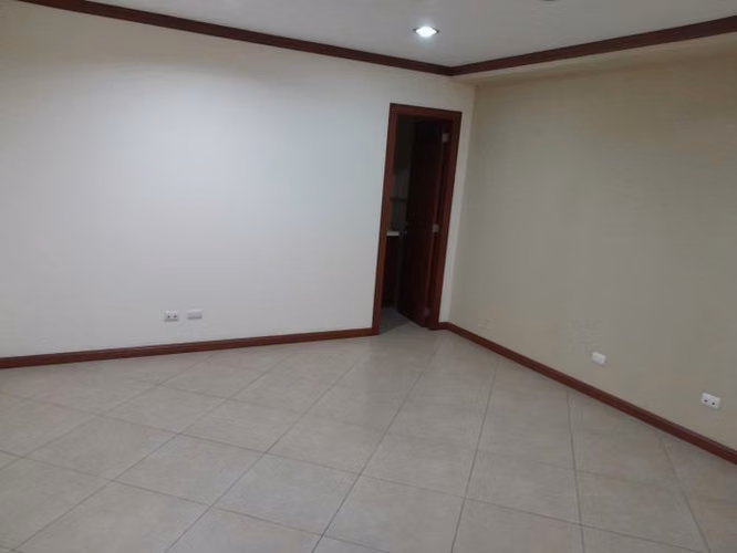 Oficinas en Renta Sobre 8va avenida, en zona 1, Ciudad - Imagen 14