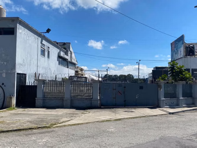 Terreno Comercial en Renta