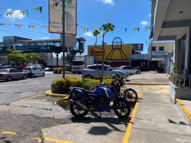 Terreno Comercial en Renta