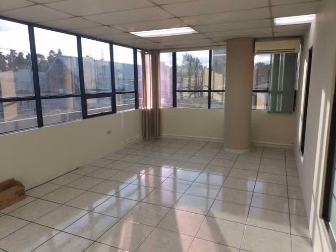 Oficina en Renta en  zona 9 de la Ciudad.