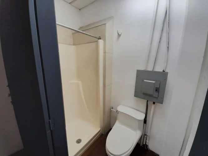 Oficina en Alquiler en zona 13 - Imagen 9