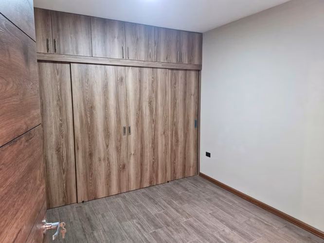 Excelente ubicación Apartamentos NUEVOS en Zona 5 Santa Ana