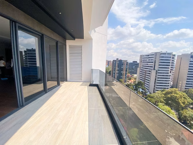 Apartamento en Venta en Zona 10