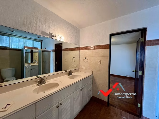 Casa de Lujo en Venta en Montebello II, Km 10 Carretera a El Salvador - Imagen 16