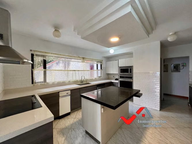 Casa de Lujo en Venta en Montebello II, Km 10 Carretera a El Salvador - Imagen 7