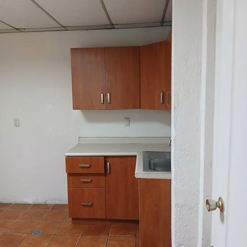 Oficina en Alquiler en Zona 10 - Imagen 12