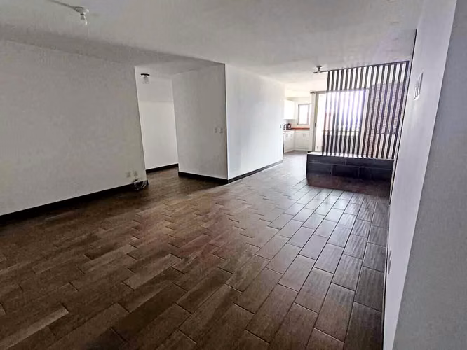Apto en Venta Zona 10 Edificio Verona - Imagen 1