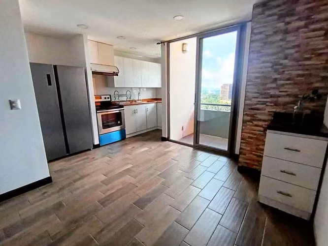 Apto en Venta Zona 10 Edificio Verona - Imagen 3