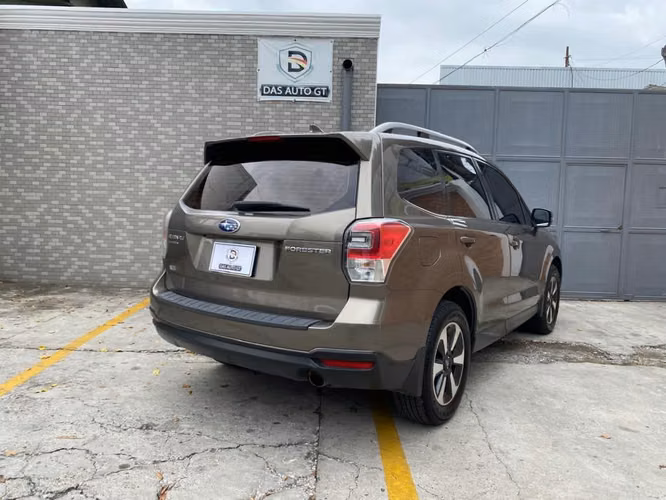 Subaru Forester 4x4 Automática de Agencia Modelo 2017