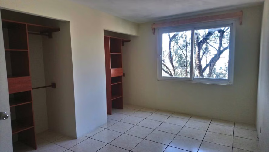 APARTAMENTO EN VENTA ZONA 7 JARDINES DE LA FLORESTA